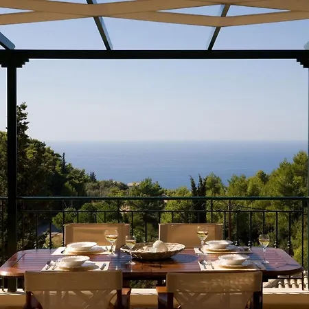 Timoklia Tsoukaládhes